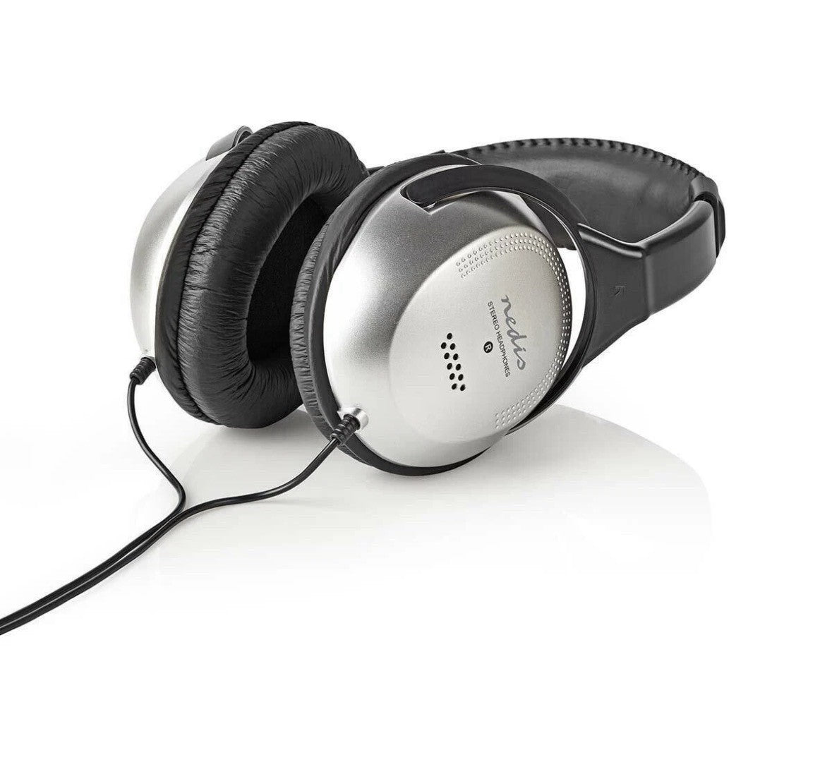 Nedis Over-Ear Hi-Fi TV Stereo Headphones with 6m Cable & Volume Control — image 4